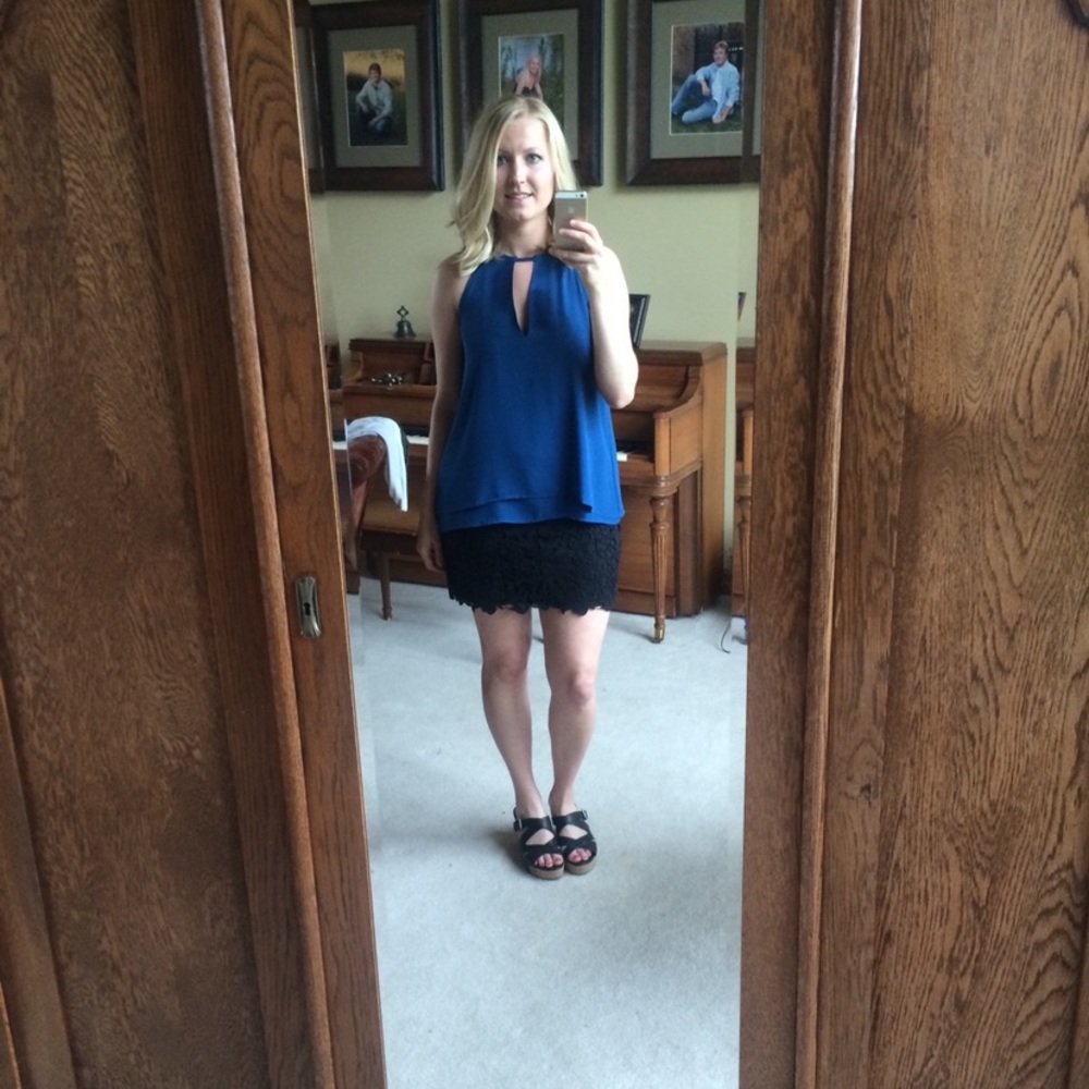 Bundle 3/15 Blue Banana Republic going out tank